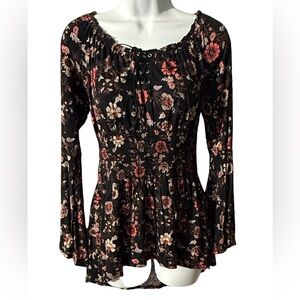Venus - Women’s Floral Blouse